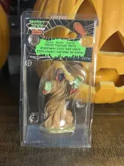 NEW 2010 LEMAX SPOOKY TOWN CREEPY FACELESS GHOUL HALLOWEEN VILLAGE FIGURE 02278