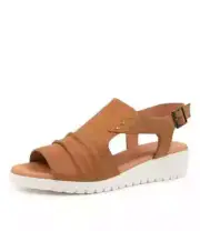 Django & Juliette Madis-Dj Tan White Leather Sandal Casual Dress Shoes Womens