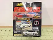 Johnny Lightning white ‘74 Hurst Oldsmobile Indy 500 Pace Car convertible