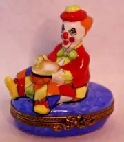 Limoges Trinket Box Peint Main France - Clown Playing Drum