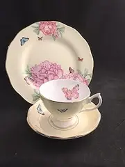 [Royal Albert] Miranda Kerr Devotion Teacup, Saucer and Plate Set