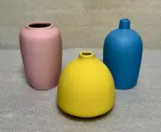 GaLouRo Spring Bud Vases (Set Of 3) Beautiful Yellow, Blue & Pink New In Box