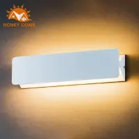 在飛比找momo購物網優惠-【Honey Comb】極簡風壁燈(BL-51921)