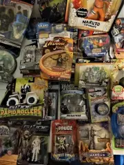 Characters in Blister Packs including Disney, G.I. Joe, Ben 10, Transformers +++