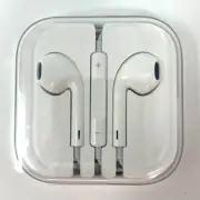 NEW Apple iPhone Wired 3.5mm Earpods Earphones Earbuds Genuine OEM Original