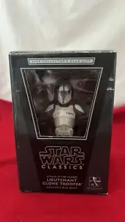 Lieutenant Clone Trooper New MIB Gentle Giant Star Wars 2008 Collectors Club