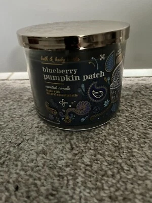 NEW Bath & And Body Works White Barn Blueberry Pumpkin Patch 3 Wick Candle