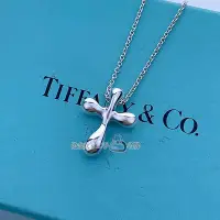 在飛比找Yahoo!奇摩拍賣優惠-【敗金女的二手名牌】Tiffany & Co. 經典十字架9