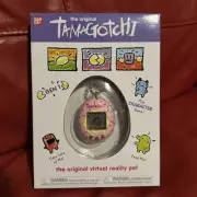 Tamagotchi Original Virtual Reality Pet Bandai Pink Sprinkles #42871 MIB G1