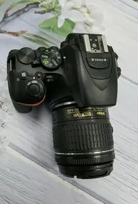 在飛比找Yahoo!奇摩拍賣優惠-尼康（Nikon）D5600小白入門單反相機套機.成色98新