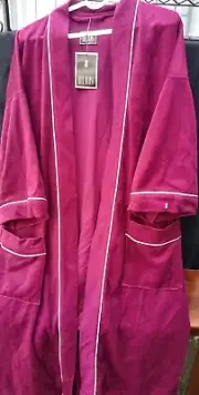 Bill Blass Men's Robe Maroon With White Trim O/S