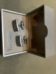 Cuff Links Kenneth Cole Reaction MENS. New In Box.