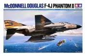 Tamiya 60306 1:32 F4J Phantom II Fighter Military Aircraft Plane Model Kit