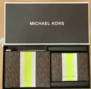 Michael Kors Billfold Wallet Box Set Brown Neon Green Logo 36H1LGFF1B NIB F