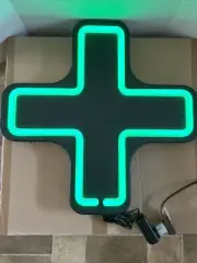Marijuana Cannabis Dispensary Smoking Light Up Green Cross LED Sign Business