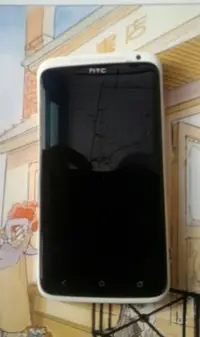 在飛比找Yahoo!奇摩拍賣優惠-$$【故障機 】HTC One X  S720e『白色』 $