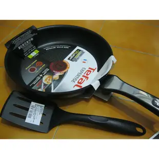 【Tefal 特福】鈦廚悍將系列24CM不沾鍋平底鍋(適用於電磁爐)加鍋鏟