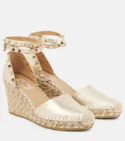 [Valentino Garavani] Valentino Garavani Rockstud metallic leather espadrille wedges AU 4 metallic