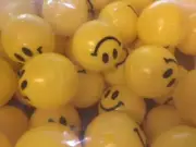 1" Smile Emoji Plastic Balls Vending Machine Toys 100 pieces Birthday Grab Bags