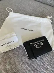 BNWT Brand New BALENCIAGA Black City Silver Stud Coin Purse Wallet Card Holder