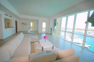 E&T Holiday Homes - Marina Residences 6