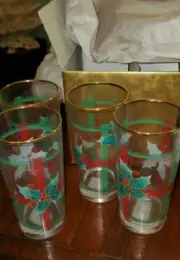Set 4 Mikasa Holly Leaf & Berries Highball Glasses 6" Gold Rim Christmas Barware
