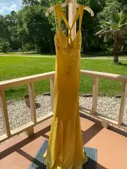 Dave & Johnny #3539 prom pageant gown Formal dress Yellow Sparkle size 7/8 NEW
