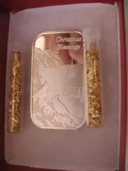 1-OZ. NICE DETAILED 2022 CHRISTMAS CARDINAL BIRD ORNAMENT .999 SILVER BAR +GOLD