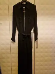 AUTOGRAPH LONG SLEEVE WIDE LEG JUMPSUIT WITH FEATURE FRONT ZIP. SIZE 16. NWT