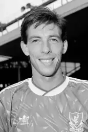 Gary Ablett Of Liverpool At Anfield 1989 OLD PHOTO
