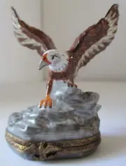 RARE LIMOGES FRANCE PEINT MAIN AMERICAN BALD EAGLE PORCELAIN TRINKET BOX