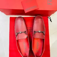 在飛比找PopChill優惠-[二手] 正品 Tod’s 跟Ferrari 聯名豆豆鞋9.