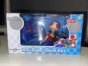 Mario Kart Wii Mini Radio Control Kart RC TOAD *RARE* BNIB NINTENDO 2012 (19a)