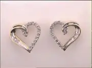 10k Yellow Gold Round Diamond Heart Earrings 1/6 Cttw