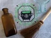 Quirky Quaker-Cauldron~Darling & Whimsy
