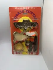 Vintage Halloween Stainless Steel Cookie Cutter Set of 4 in Original Box Capers