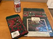 Holiday Christmas red & green fabric tablecloth 70” round NEW plus 4 napkins