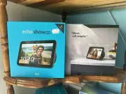 Amazon Echo Show 8 (3rd Gen) - Charcoal
