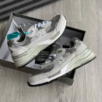 在飛比找Yahoo!奇摩拍賣優惠-精品代購?New Balance 992聯名款 經典鞋王 美