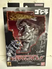New 2024 Japan Bandai Movie Monster Godzilla Heat 2004 Action Figure Sealed Box