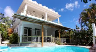 3 bedrooms villa at Pamplemousses 800 m away from the beach with private pool enclosed garden and wi