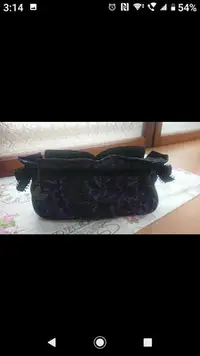 在飛比找Yahoo!奇摩拍賣優惠-ANNA SUI紫色化妝包 筆袋