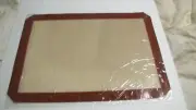 Silicone Non Stick Baking Mat. 11.5" x 8". New.