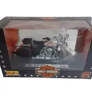 HARLEY DAVIDSON FLSTS Heritage Springer 1:18 DIECAST REPLICA