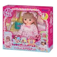 在飛比找蝦皮購物優惠-全家樂玩具 TAKARA TOMY 小美樂娃娃-小美樂晚安組