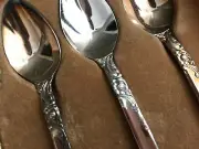 6 x Vintage Oneida Teaspoons Silver Rose? Pattern Flatware Tea Spoons Boxed