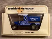 Matchbox Models Of Yesteryear Y3 - 1912 Ford Model T Express Dairy In Box!!