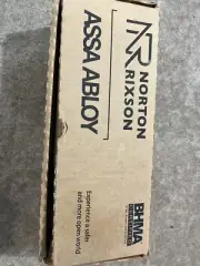 Norton Door Closer (clear)