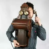 在飛比找Yahoo!奇摩拍賣優惠-百年實木壁掛式老古董手搖電話機 1930年瑞典金屬殼老電話機