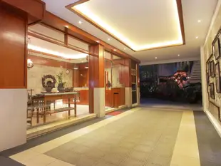 馬斯推薦飯店Paku Mas Hotel